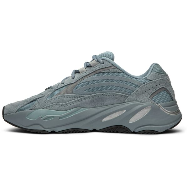 adidas Yeezy Boost 700 V2 ‘Hospital Blue’ FV8424