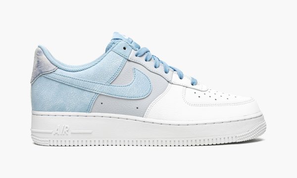 Air Force 1 ’07 LV8 ‘Psychic Blue’