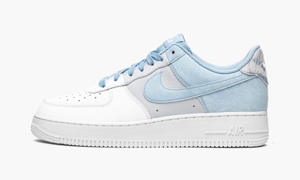 Air Force 1 ’07 LV8 ‘Psychic Blue’