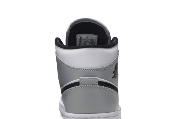 Air Jordan 1 Mid ‘Light Smoke Grey’ 554724-092