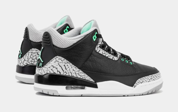 Air Jordan 3 Retro ‘Green Glow’ CT8532-031