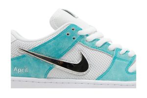 april-skateboards-x-nike-dunk-low-sb-turbo-green-fd2562-400-domahi-store-9f63z.jpeg