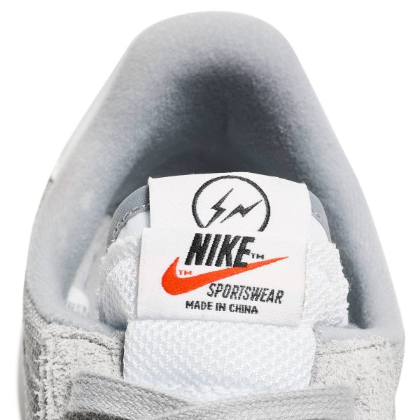 Fragment Design x sacai x Nike LDV Waffle ‘Light Smoke Grey’ DH2684-001