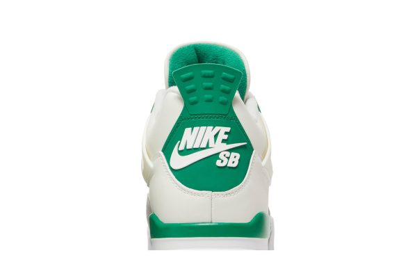 Nike SB x Air Jordan 4 Retro SP ‘Pine Green’ DR5415-103