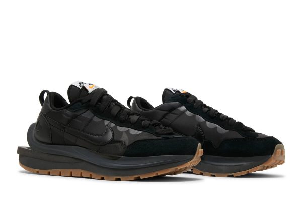 sacai x Nike VaporWaffle ‘Black Gum’ DD1875-001