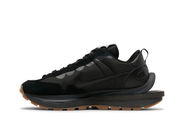 sacai x Nike VaporWaffle ‘Black Gum’ DD1875-001